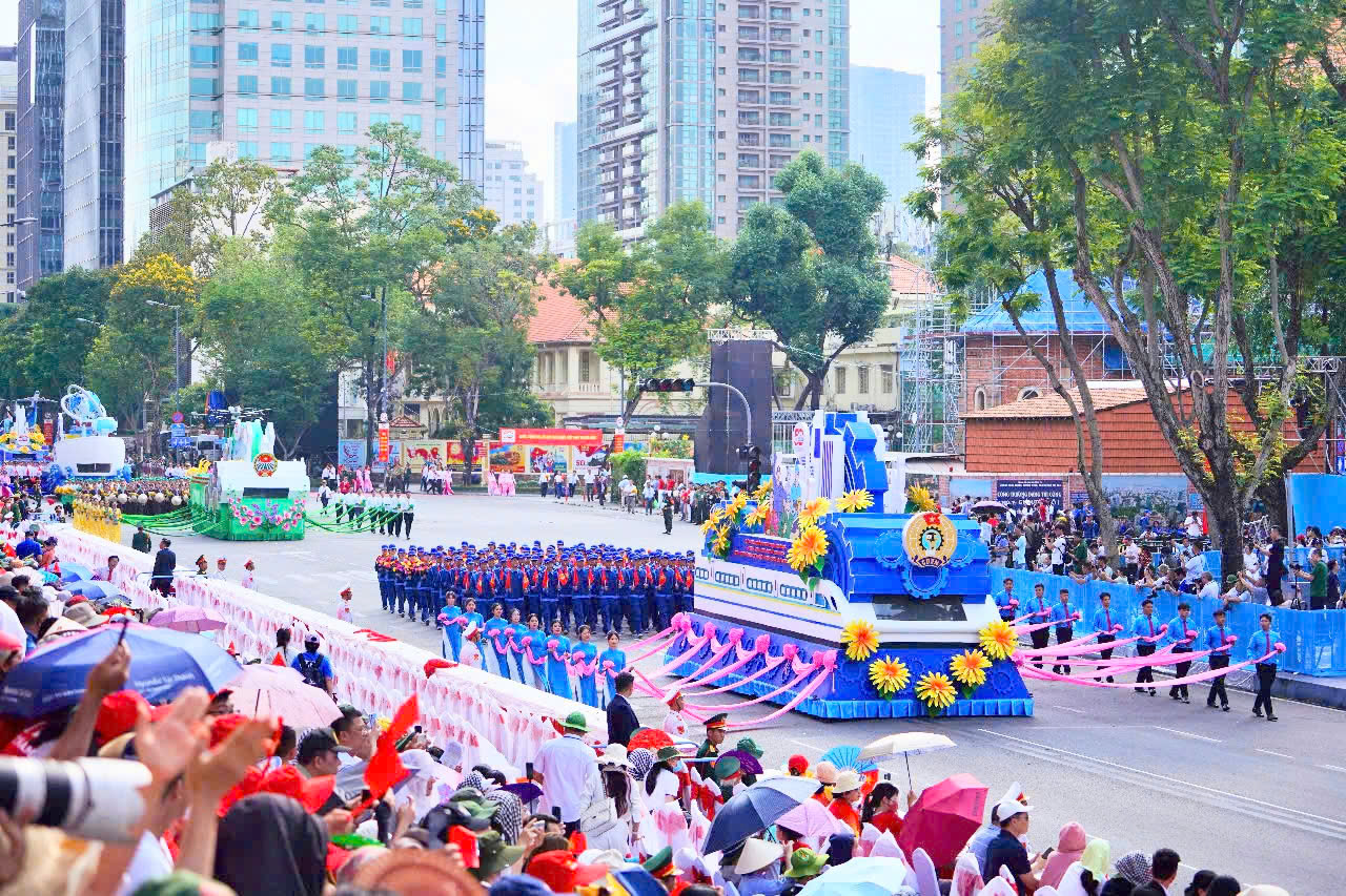 Toàn cảnh buổi tổng duyệt diễu binh, diễu hành ngày 27.4 ở TP.HCM- Ảnh 46.