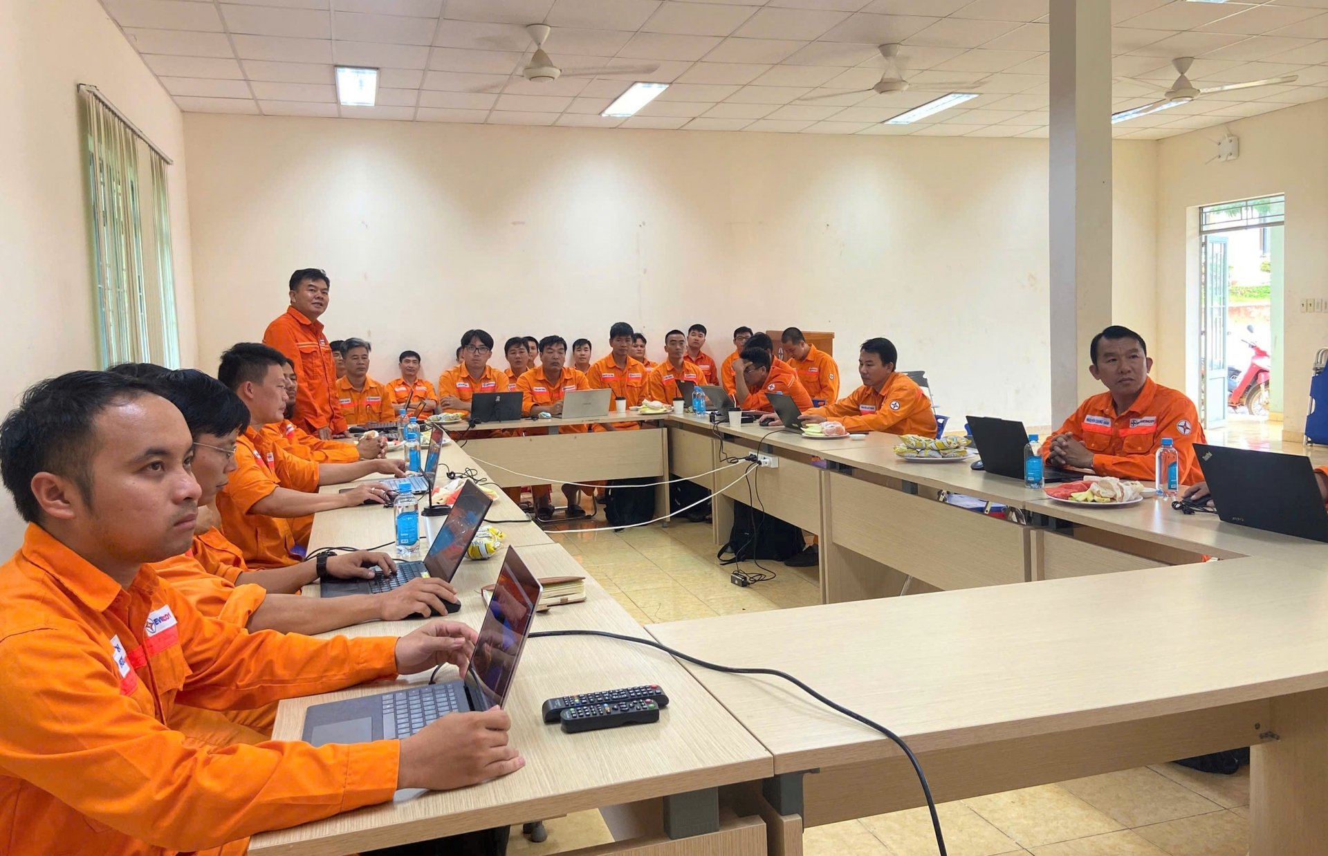 Tăng cường thực hiện các công tác quản lý kỹ thuật, quản lý vận hành đảm bảo các tổ máy sẵn sàng vận hành an toàn và liên tục