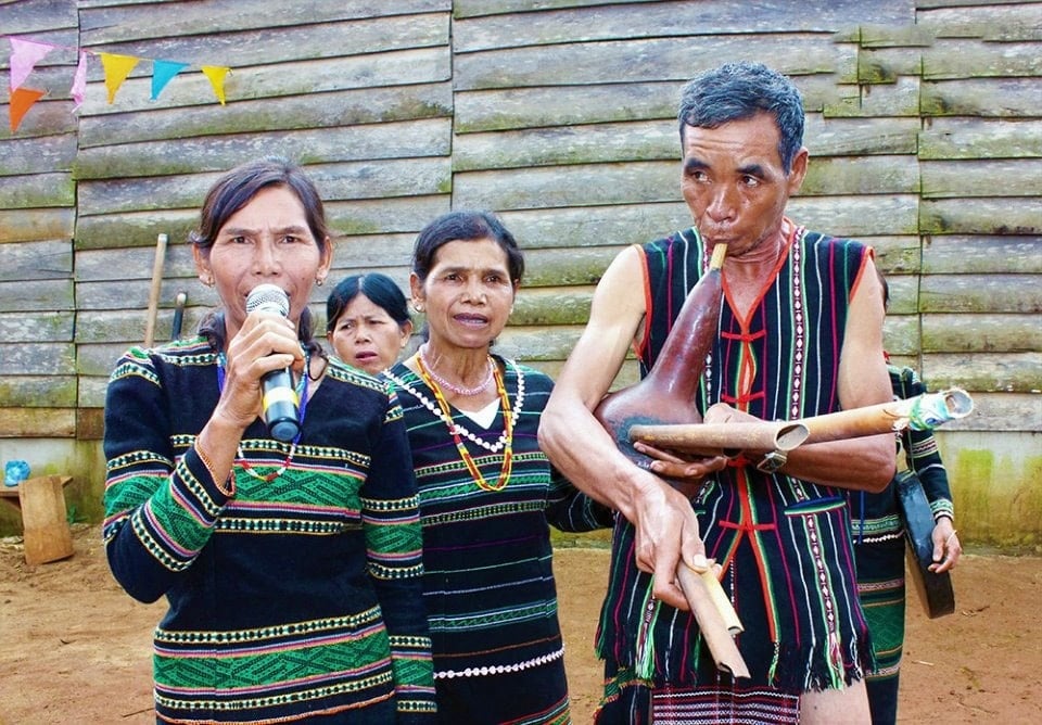 images.baodantoc.vn-uploads-2021-thang-7-ngay-8-dan-ca-m-nong-_baoanh422-23.jpg