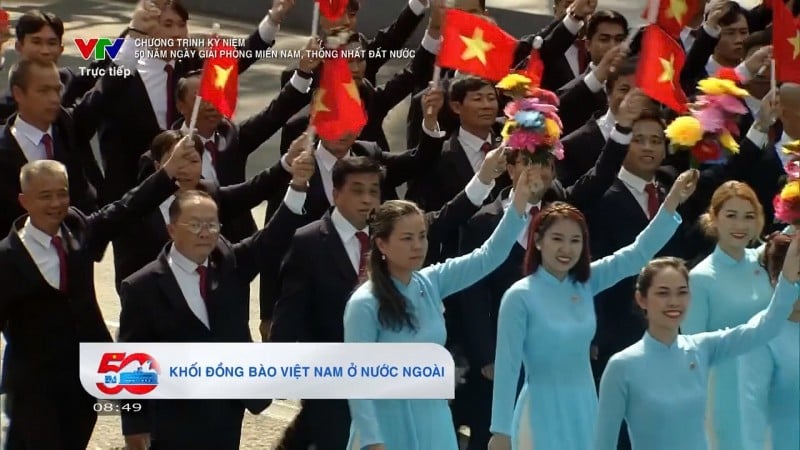 [Ảnh] Lễ diễu binh, diễu hành kỷ niệm 50 năm thống nhất đất nước