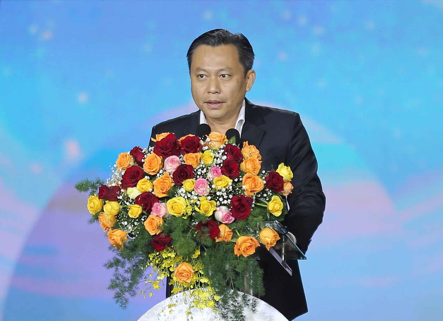 Ông Nguyễn Ngọc Huy – Phó Tổng Giám đốc Trực Tập đoàn Hoa Sen phát biểu tại chương trình