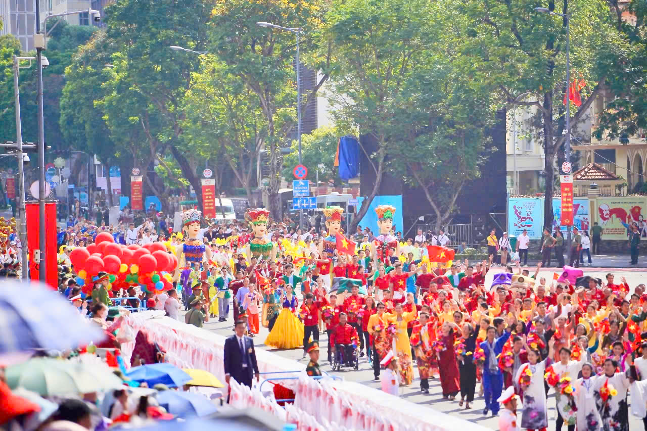 Toàn cảnh buổi tổng duyệt diễu binh, diễu hành ngày 27.4 ở TP.HCM- Ảnh 48.