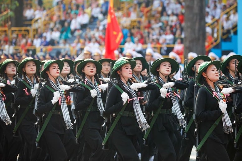 Chùm ảnh: Lực lượng Quân đội tham gia diễu binh, diễu hành kỷ niệm 50 năm thống nhất đất nước- Ảnh 26.
