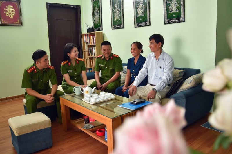 Cuộc đoàn tụ ngày 30/4, sau 57 năm thất lạc nhờ hệ thống cơ sở dữ liệu quốc gia về dân cư -0