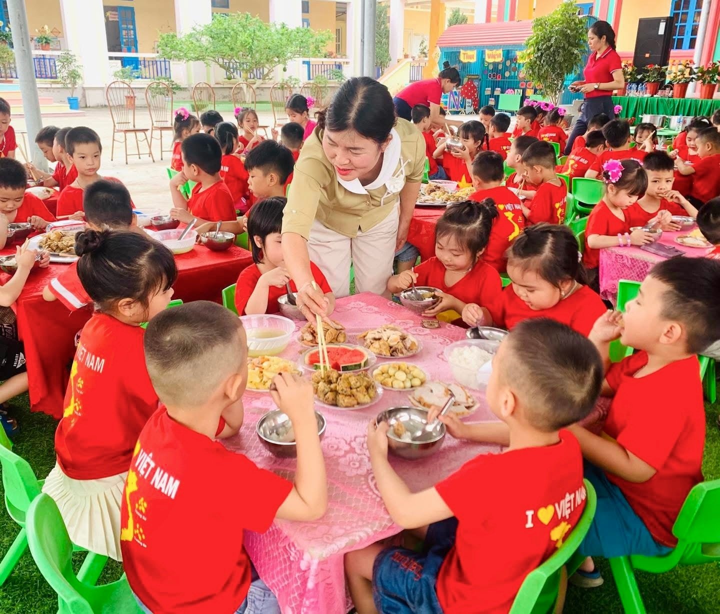 Ăn Tết thống nhất