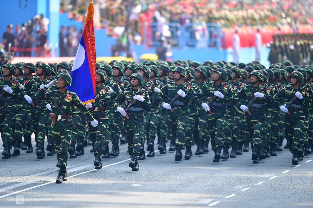 [Ảnh] Lễ diễu binh, diễu hành kỷ niệm 50 năm thống nhất đất nước