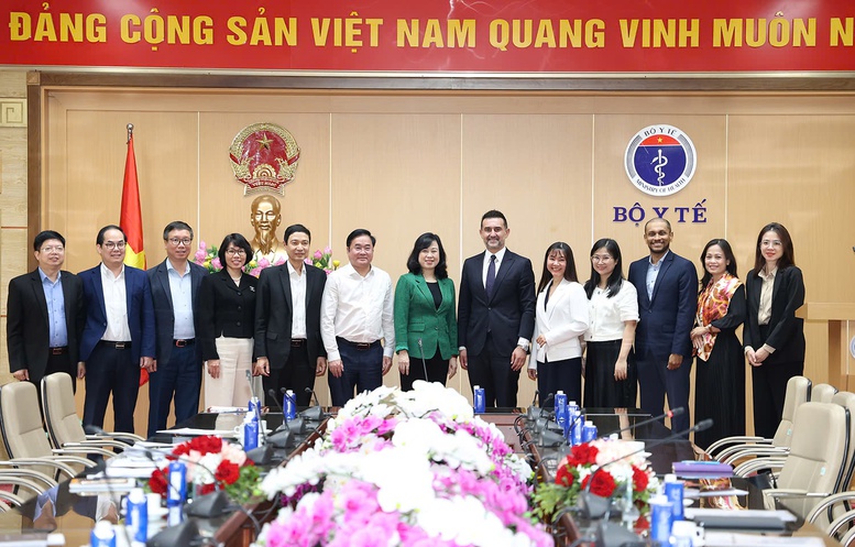 Bộ Y tế và Sanofi tăng cường hợp tác để phát triển công nghiệp dược và vaccine- Ảnh 3.
