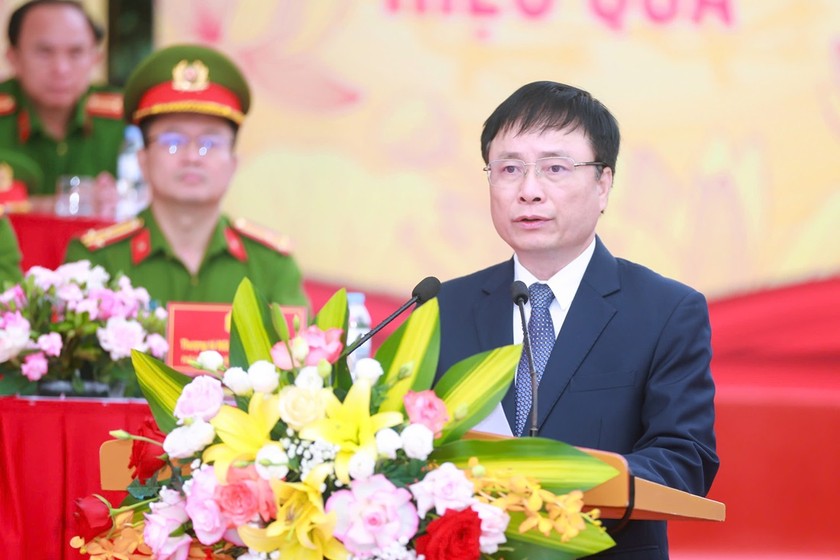 Phó Chủ tịch UBND tỉnh Nghệ An Bùi Đình Long phát biểu khai mạc hội nghị.