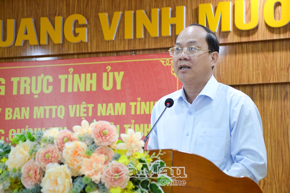 เลขาธิการพรรคประจำจังหวัดเหงียนโฮไห่กล่าวสุนทรพจน์ในการประชุม
