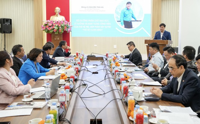 Spreading cultural values, need to put youth at the center of development photo 2