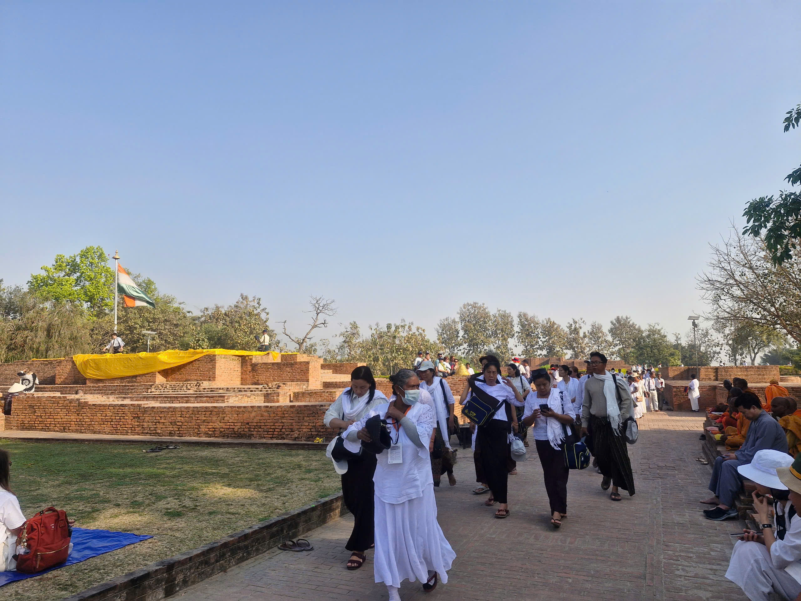 Turistas de todo el mundo visitan el Jardín Sarnath.