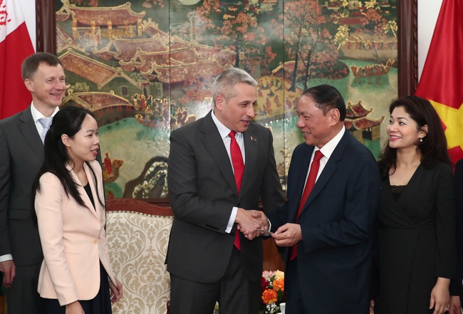 Bộ trưởng Nguyễn Văn Hùng: Thúc đẩy hợp tác văn hóa, thể thao và du lịch với Belarus theo hướng thực chất, hiệu quả - Ảnh 5.