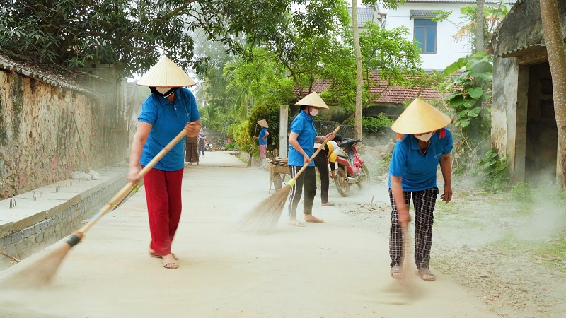 អង្គការ GNI និងប្រជាជនស្រុក Vinh Loc រួមគ្នាការពារបរិស្ថាន