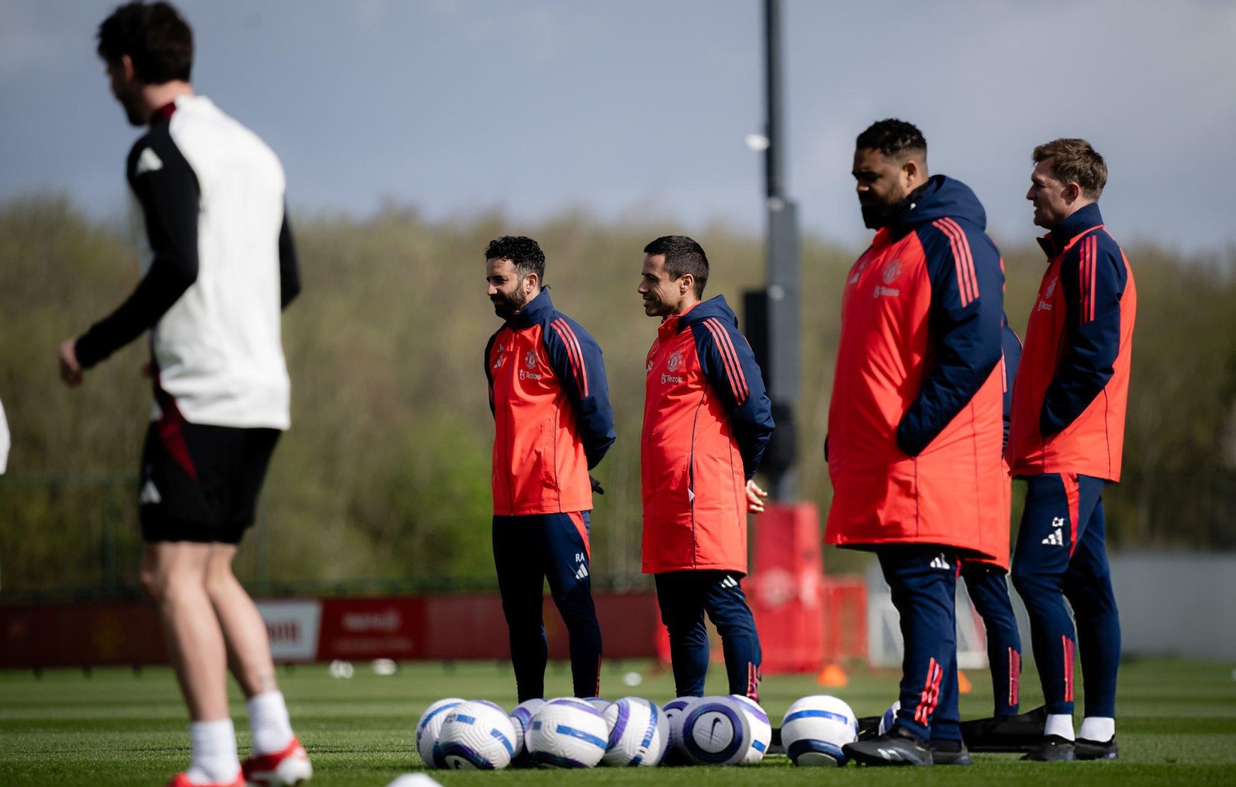 Man Utd dưới thời HLV Amorim: Sự phập phù và con đường sống duy nhất - 4