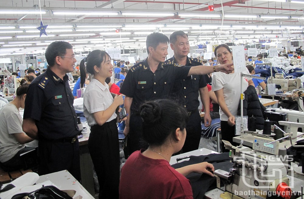 Thai Nguyen Customs regularly works with businesses to support import and export procedures and advise on customs policies.