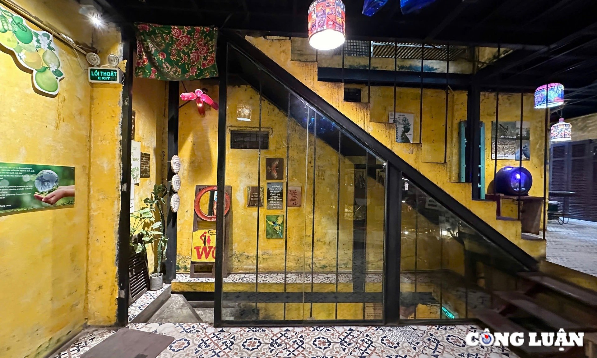 Espace unique de café à Hanoi photo 3