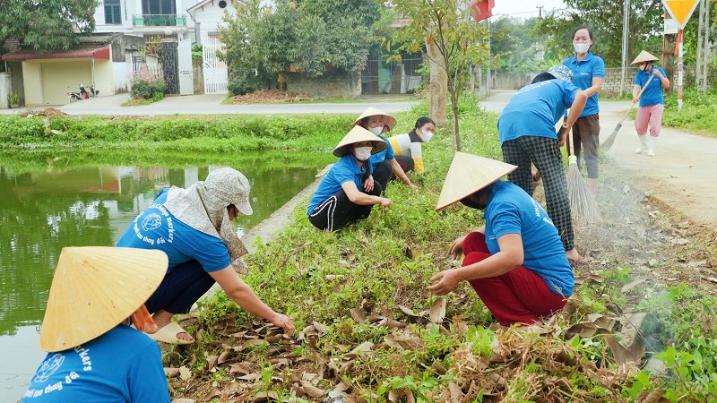 អង្គការ GNI និងប្រជាជនស្រុក Vinh Loc រួមគ្នាការពារបរិស្ថាន