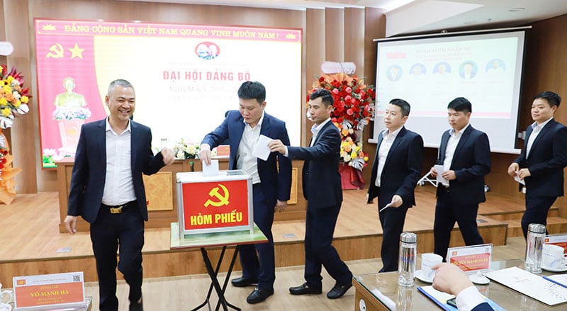 មហាសន្និបាតបក្សនៃក្រុមហ៊ុនថាមពលកំដៅ Nghi Son សម្រាប់អាណត្តិ 2025-2030 គឺជាជោគជ័យដ៏អស្ចារ្យ។
