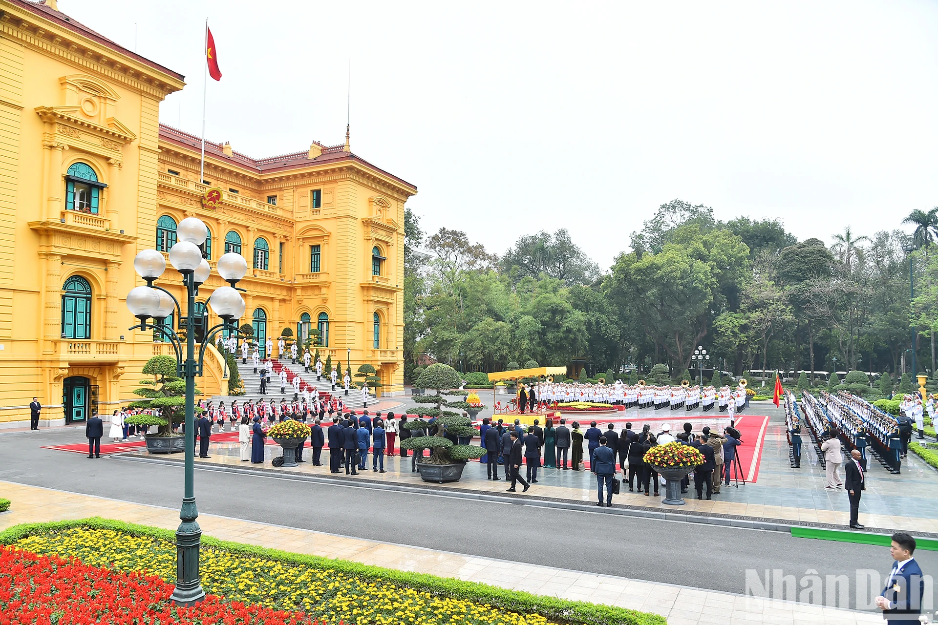 [រូបថត] ប្រធានរដ្ឋ Luong Cuong ធ្វើជាអធិបតីក្នុងពិធីស្វាគមន៍ជាផ្លូវការសម្រាប់ប្រធានាធិបតី Burundian Évariste Ndayishimiye រូបថត 4