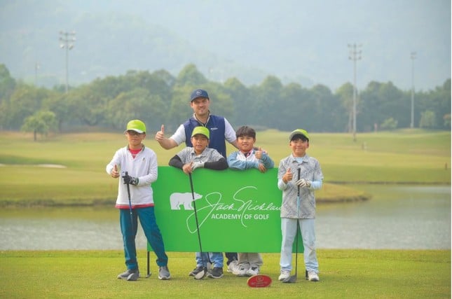 Giám đốc Đào tạo HV Golf Jack Nicklaus: Tôi mong được thấy nhiều golfer trẻ Việt Nam trên đấu trường quốc tế!' ảnh 5