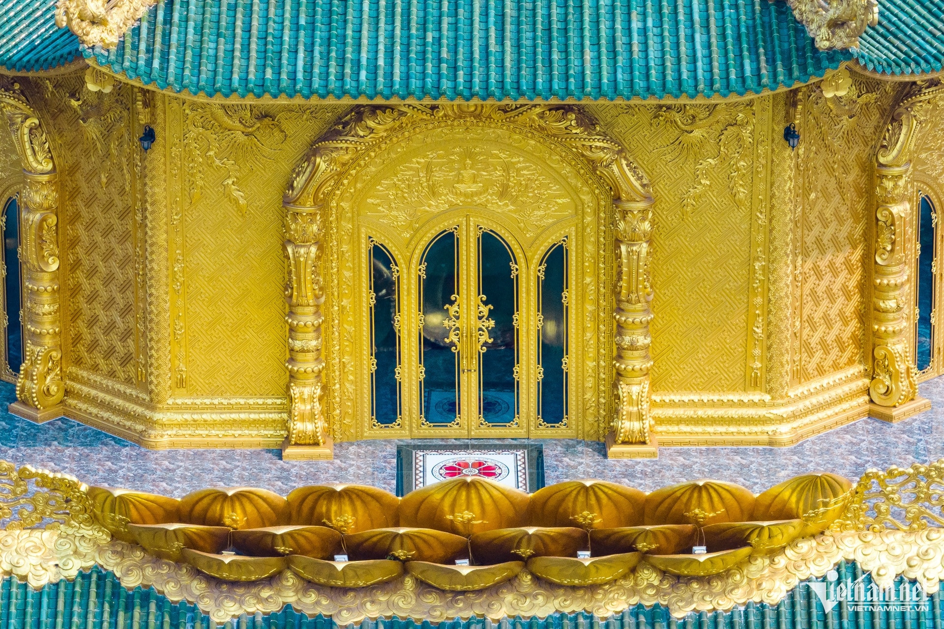 W-golden land_5.jpg