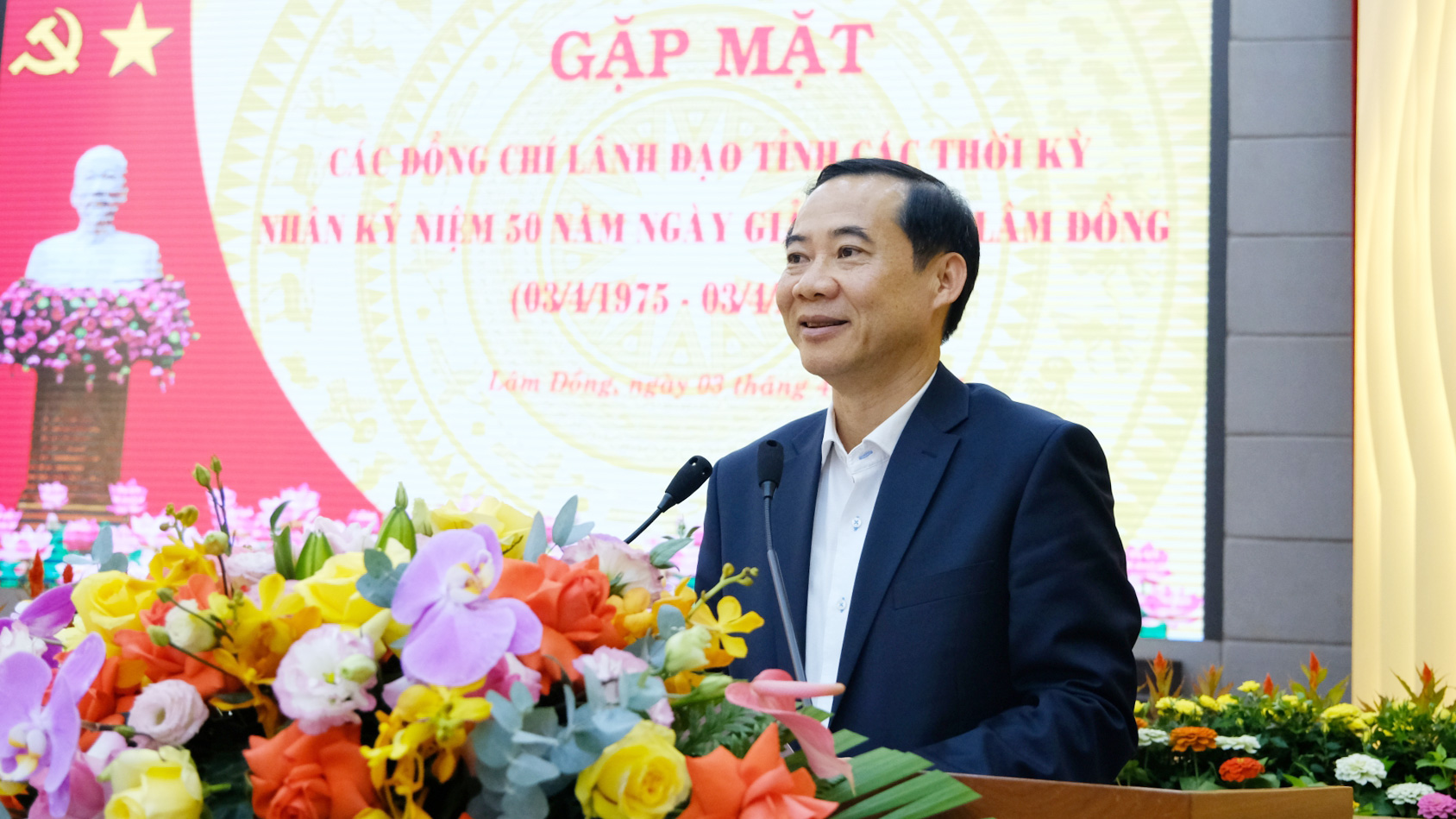 Đồng chí Nguyễn Thái Học - Quyền Bí thư Tỉnh uỷ phát biểu tại buổi gặp mặt