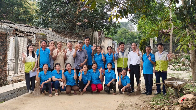អង្គការ GNI និងប្រជាជនស្រុក Vinh Loc រួមគ្នាការពារបរិស្ថាន