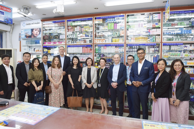Lãnh đạo Merck Healthcare gặp gỡ FPT Long Châu hướng tới chăm sóc sức khỏe cộng đồng - Ảnh 2.