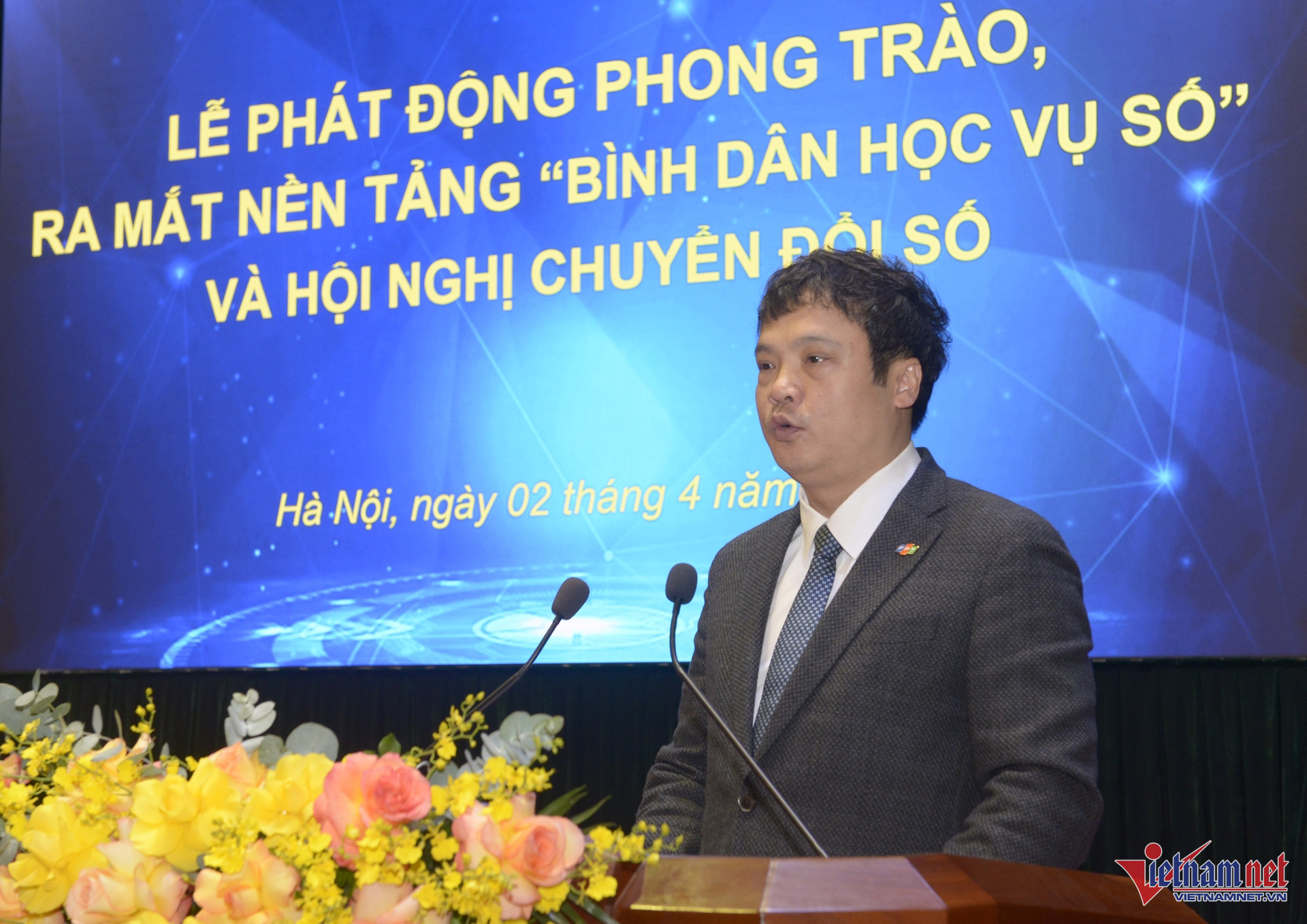 w-ceo-fpt-nguyen-van-khoa-1-95437.jpg