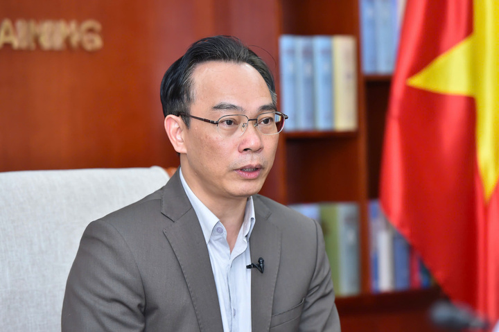 รองรัฐมนตรีว่าการกระทรวงศึกษาธิการและการฝึกอบรม ฮวง มินห์ ซอน