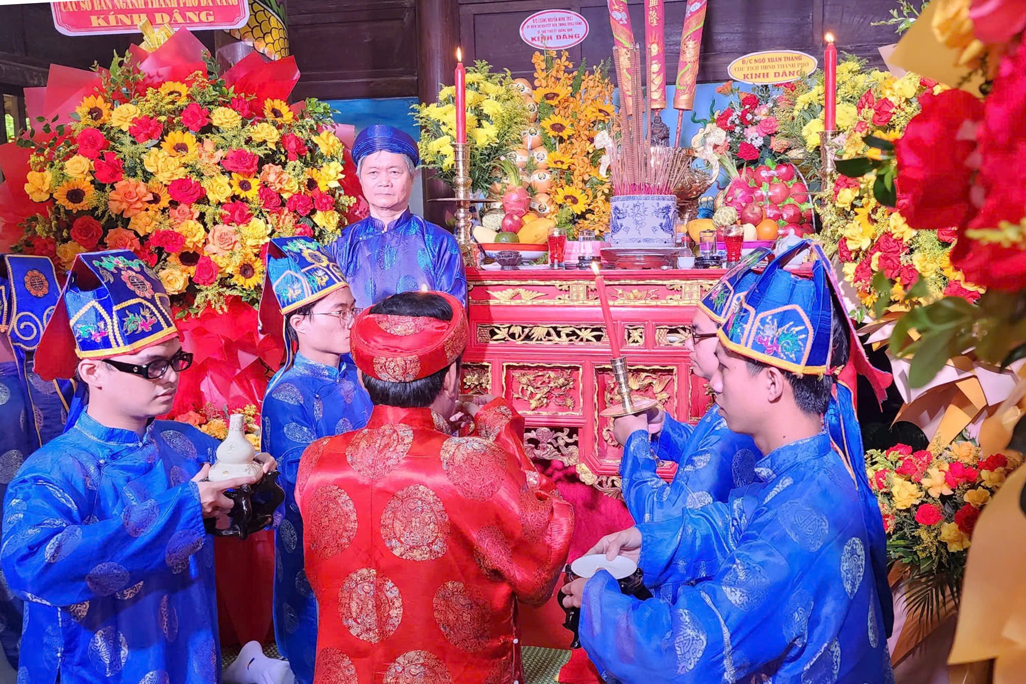 Lễ hội đình làng hơn 500 năm lịch sử giữa trung tâm TP.Đà Nẵng - Ảnh 6.