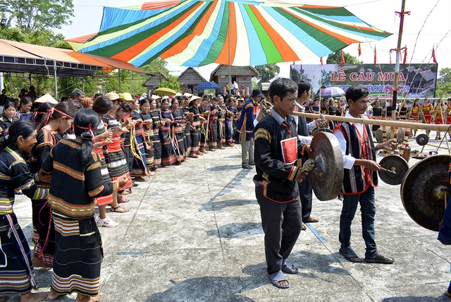 Unique intangible cultural heritage: Rain praying ceremony in Ayun Ha - Photo 2.