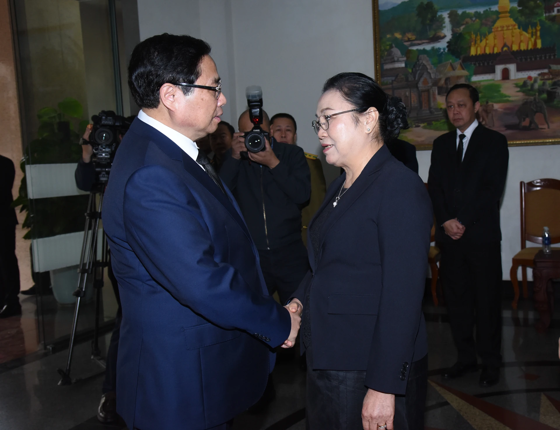 [Photo] Le Premier ministre Pham Minh Chinh rend visite au camarade Khamtay Siphandone photo 5