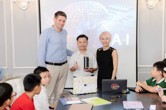 RES Summer Camp 2025៖ អនុញ្ញាតឱ្យកូនរបស់អ្នកក្លាយជាអ្នកដឹកនាំពីអាថ៌កំបាំងរបស់មនុស្សជោគជ័យ រូបថត 3