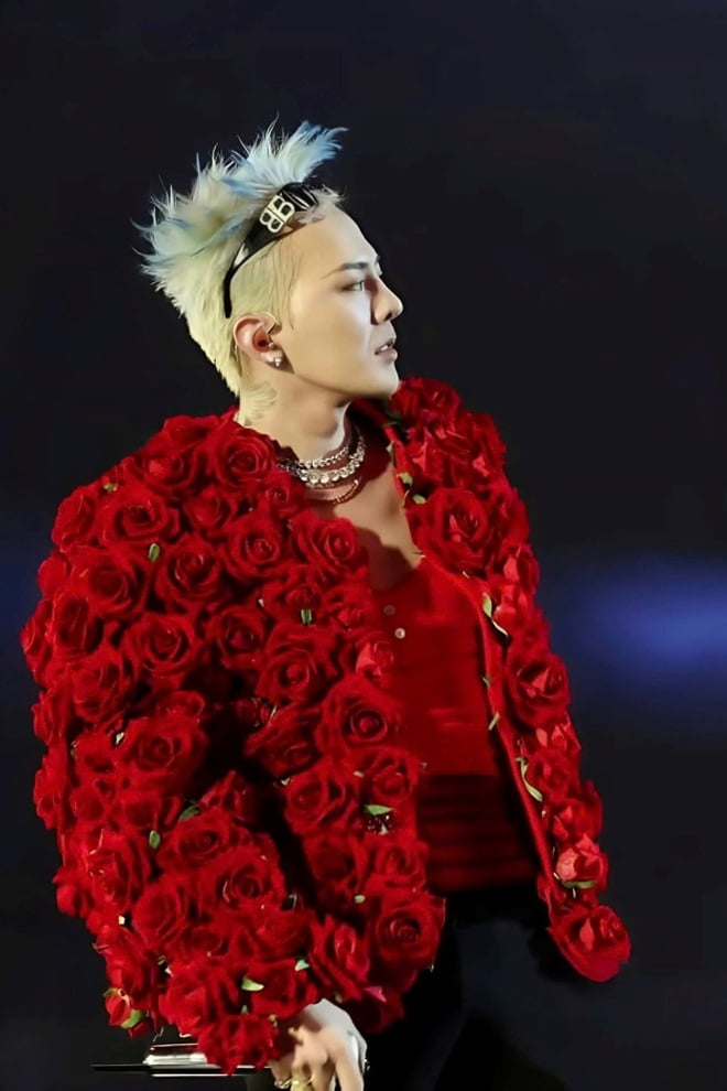 G-Dragon: Người đàn ông hiếm hoi cân đẹp mọi trang phục sến súa - 2