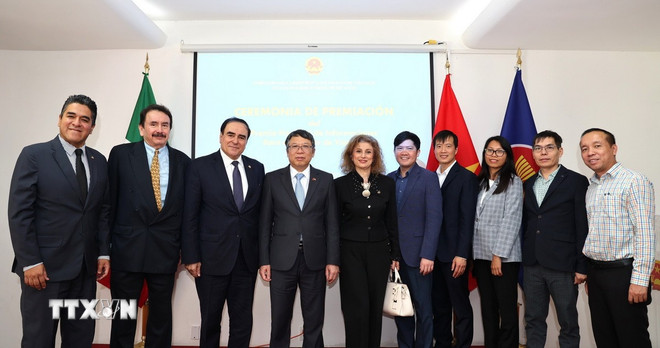 ttxvn-0404-viet-nam-mexico-2.jpg