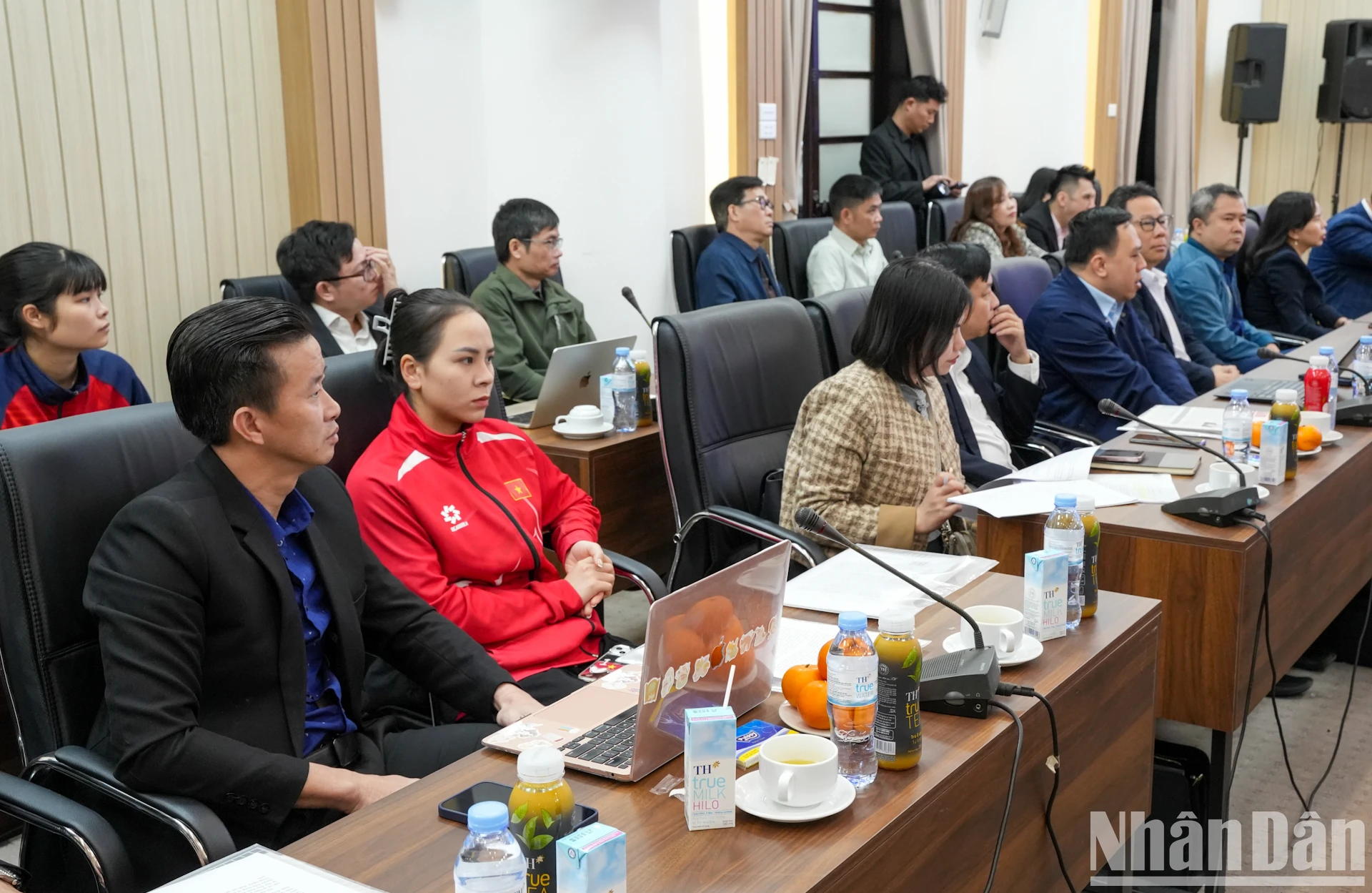 [Ảnh] Hội thảo "Tương lai cho thế hệ vươn mình" tiếp nối giá trị sâu sắc và thông điệp mạnh mẽ từ bài viết của Tổng Bí thư Tô Lâm ảnh 6