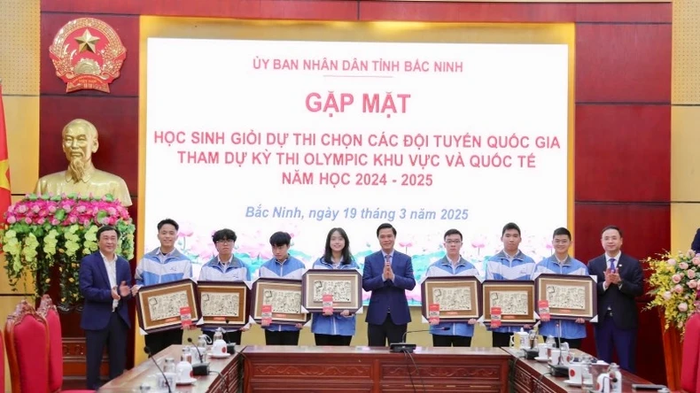 Nữ sinh Bắc Ninh phá vỡ 