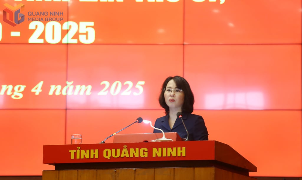 Đồng chí Trịnh Thị Minh Thanh, Phó Bí thư Thường trực Tỉnh ủy, Chủ tịch HĐND tỉnh, phát biểu tại hội nghị.