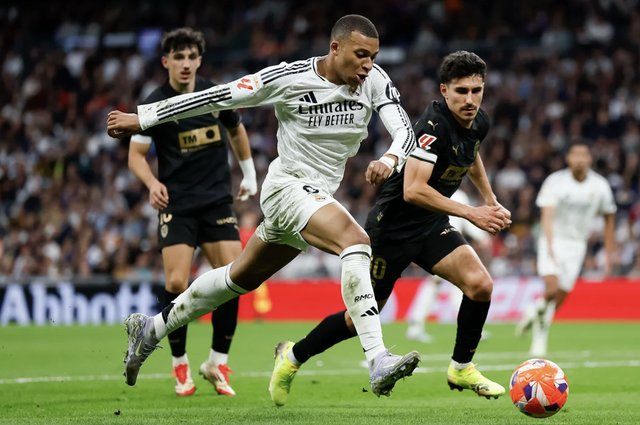 El Real Madrid se desplomó en el Bernabéu, el Barcelona se dividió ante el equipo de Antony - Foto 3.