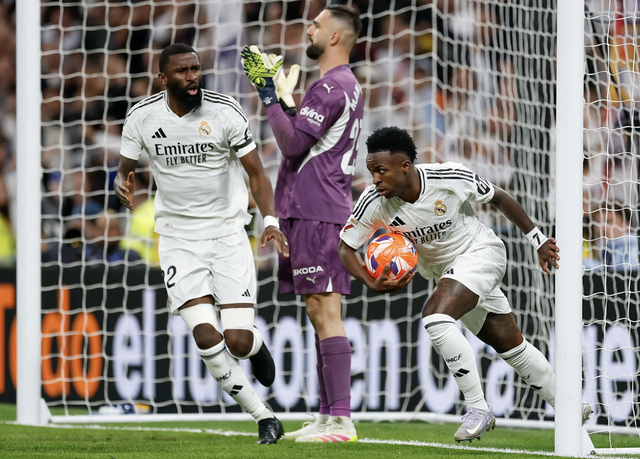 El Real Madrid se desplomó en el Bernabéu, el Barcelona se dividió ante el equipo de Antony - Foto 4.