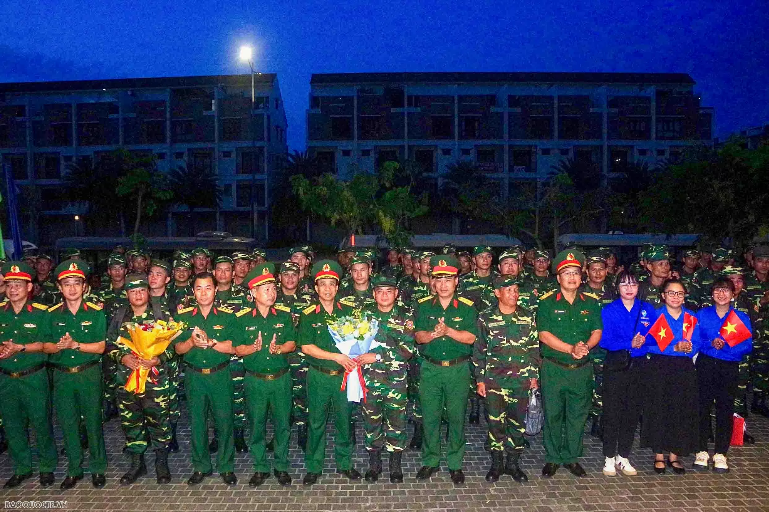 Việt Nam tiễn các đoàn Quân đội Trung Quốc, Lào, Campuchia về nước Việt Nam tiễn các đoàn Quân đội Trung Quốc, Lào, Campuchia hoàn thành nhiệm vụ diễu binh về nước