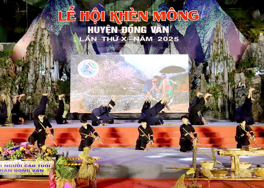 Một thập kỷ góp phần lan tỏa tiếng khèn Mông