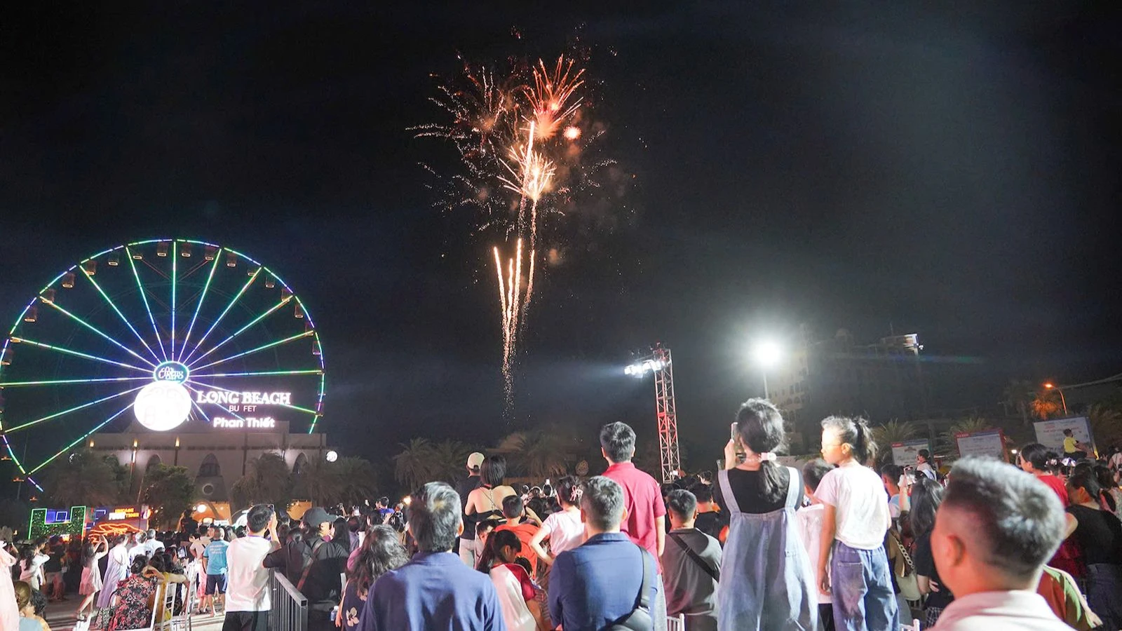 [Photo] Binh Thuan organizes many special festivals on the occasion of April 30 and May 1 photo 8