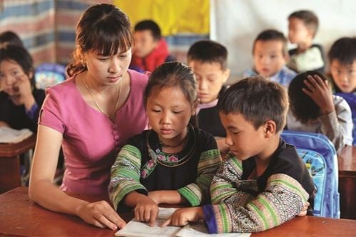Bộ GD&ĐT chịu toàn bộ chi phí chuyển giao sách tiếng dân tộc thiểu số về địa phương