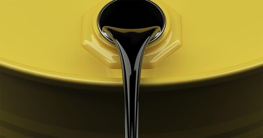  Trong tháng 4, giá dầu Brent đã giảm 15% và giá dầu WTI giảm tới 18%. Ảnh minh họa: Planet Energies