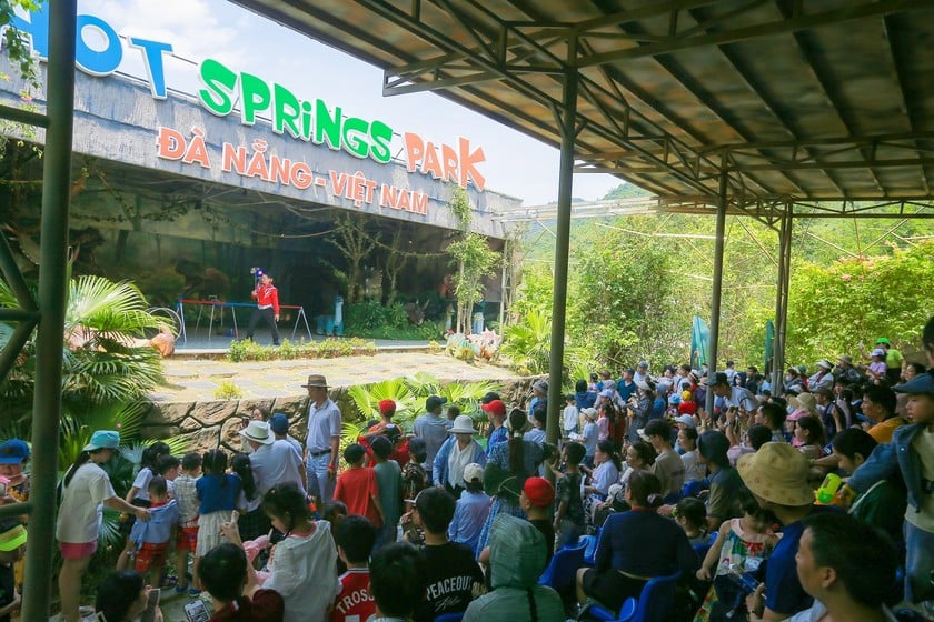 Lượng khách đến TP Đà Nẵng trong dịp lễ 30/4-1/5 tăng đáng kể.