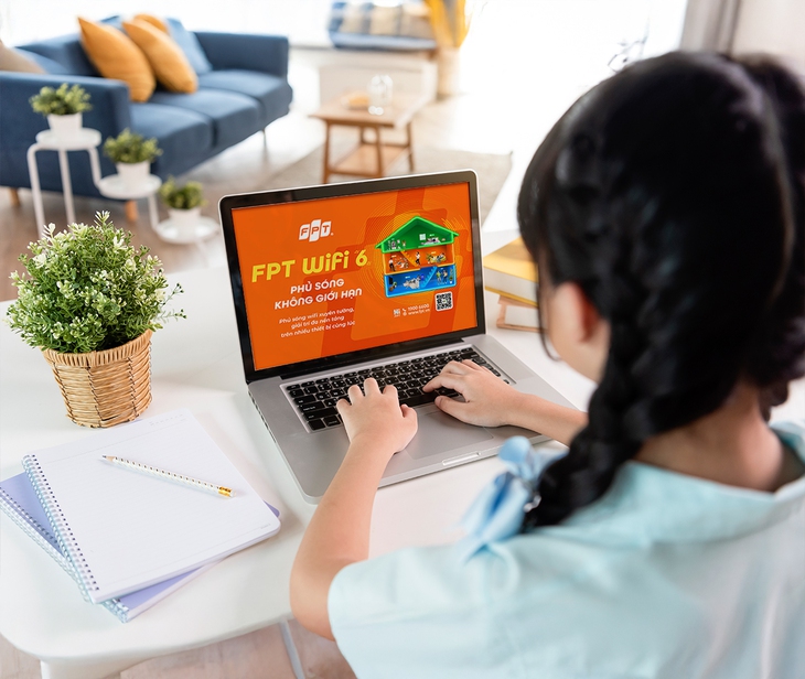 Nhà mạng điều trạm phát sóng di động, tăng tốc độ Internet cho đại lễ 30-4 - Ảnh 2.