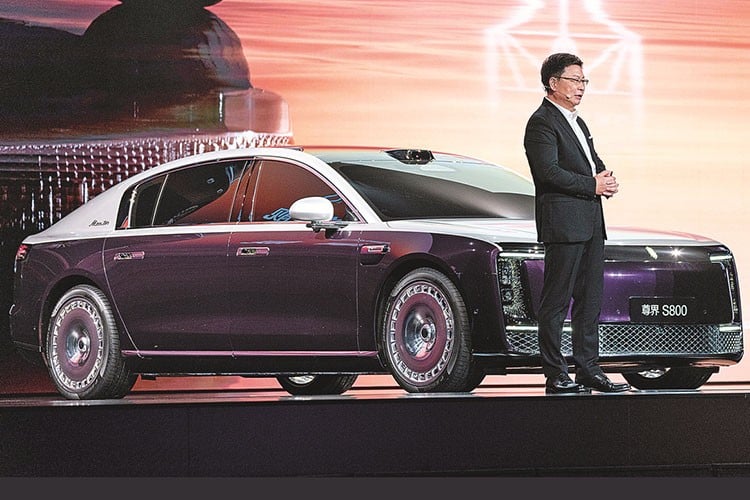 Huawei Maestro S800 over 3.5 billion "rival" Mercedes-Maybach reveals interior