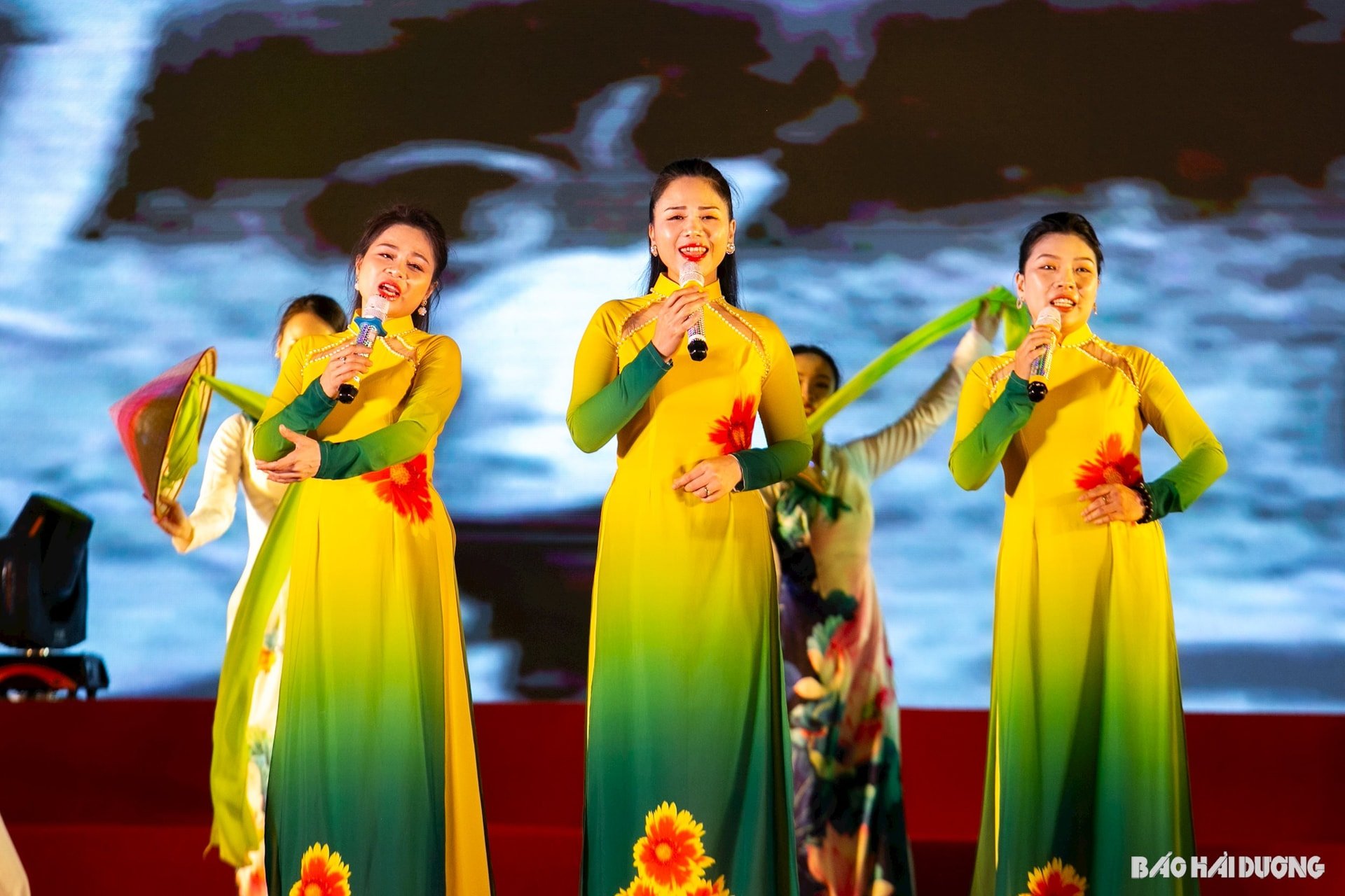 bai-ca-chien-thang-2.jpg